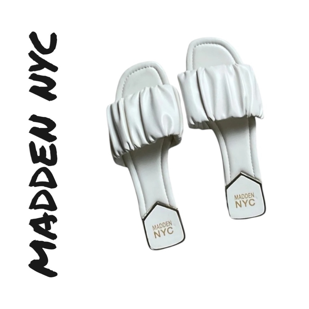 Women's White Slippers - Picture 1 of 2
